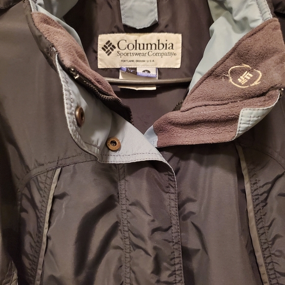 Columbia Lightweight Nylon Jacket - Picture 5 of 8
